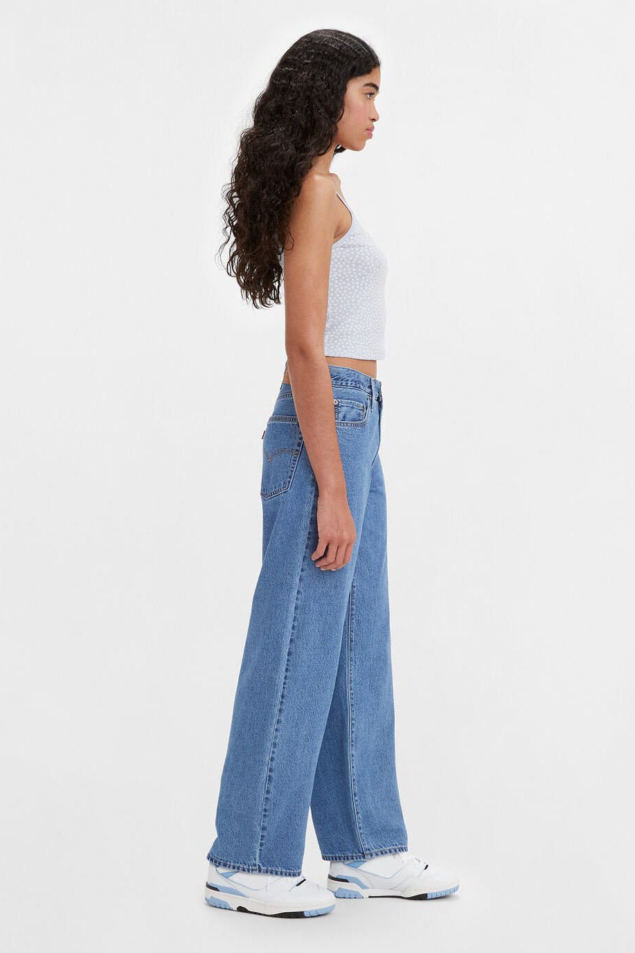 https://turquoiselane.com.au/cdn/shop/products/baggy-dad-jeans-hold-my-purselevis-826678.jpg?v=1704338953